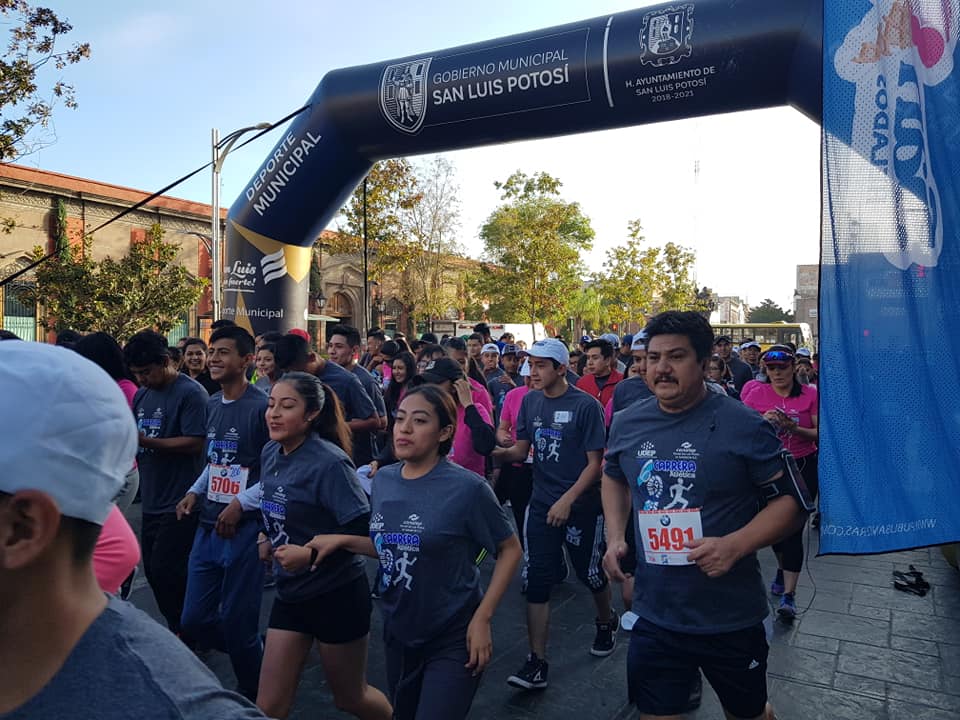 Carrera Atletica Emprende El Vuelo “carrera Con Causa” Revista Cronomagazine 6345